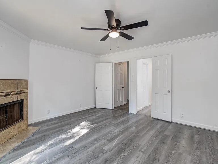674 Ravensworth Dr — Photo 14