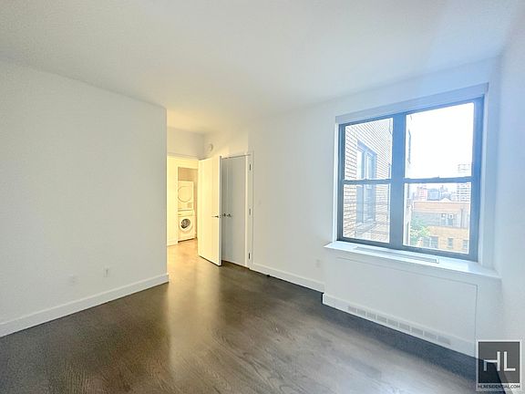 5th image of 666 W End Ave #22BB