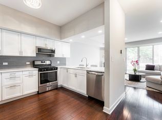 1160 Regency Dr, Schaumburg, IL 60193
