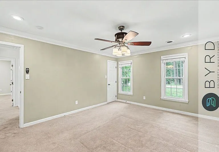 4743 Fordham Rd — Photo 22