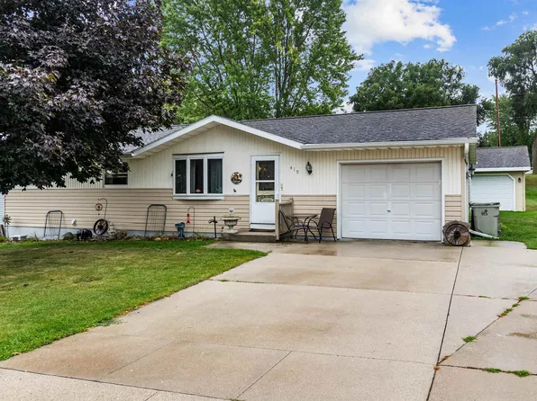 419 Randolph St, Chilton, WI 53014