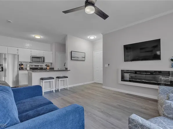 2900 Sunridge Heights Pkwy APT 1916, Henderson, NV 89052