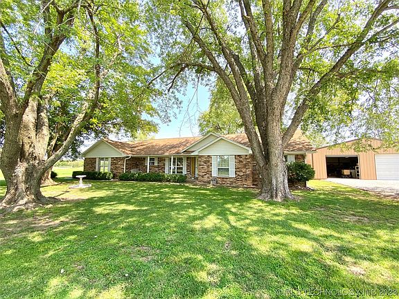5th image of 10881 E Canyon Oaks Cir