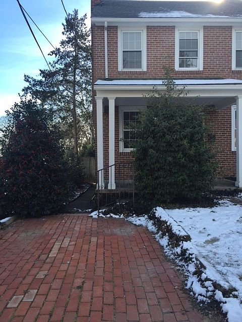 Gorgeous House with off street parking