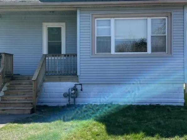 2223 Market St, Blue Island, IL 60406