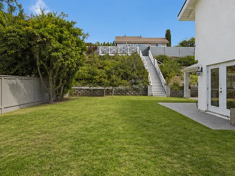 945 Passiflora Ave — Photo 11