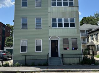 53 Russell St APT 1, Worcester, MA 01609