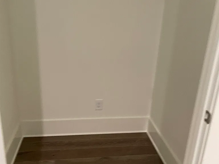 460 Heatherden Ave — Photo 19