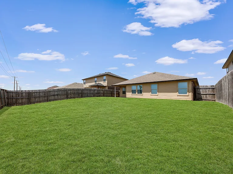 1310 Gigante Dr — Photo 20