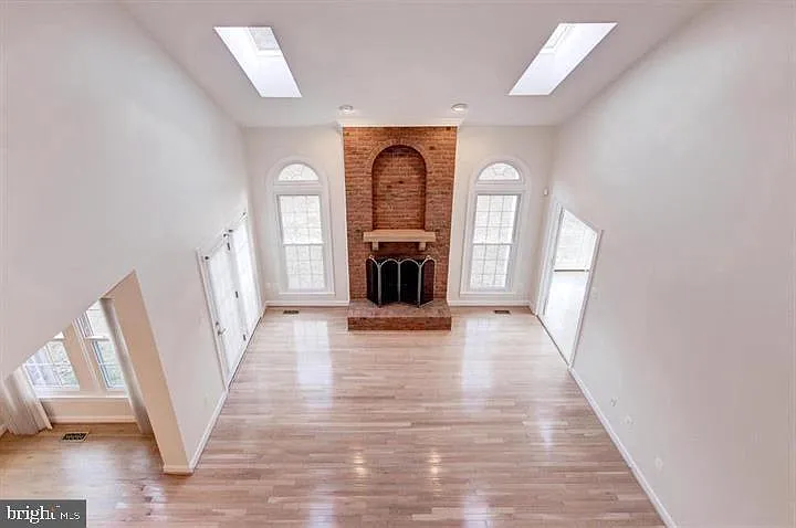 14213 Floral Park Dr — Photo 13