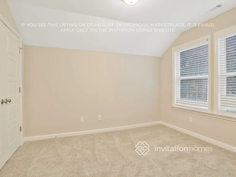 2621 Windridge Dr — Photo 12