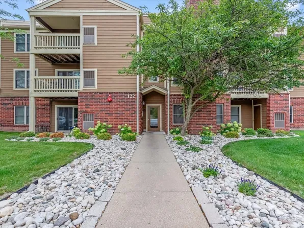 122 Glengarry Dr #306, Bloomingdale, IL 60108