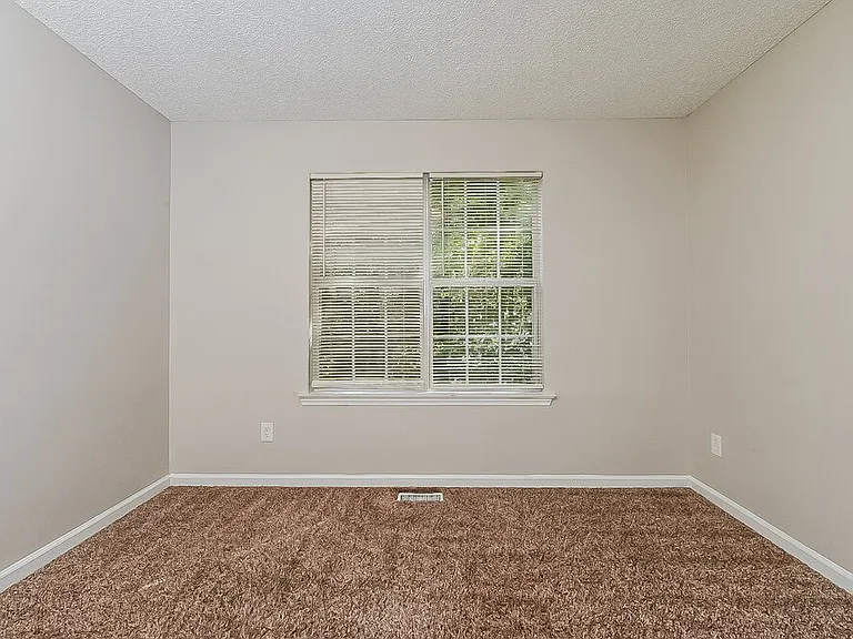 134 Brookhaven Ln — Photo 14