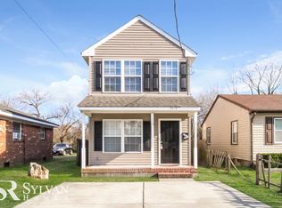 2038 Stonehurst St, Chesapeake, VA 23324