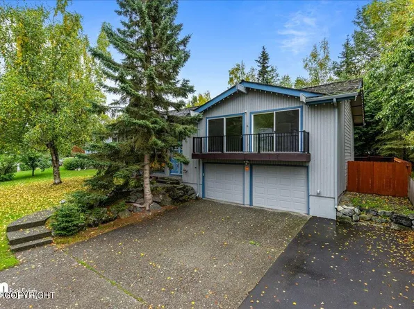 2140 Arlington Dr N, Anchorage, AK 99517