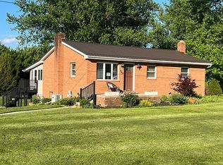 949 Commercial Ave SW, New Philadelphia, OH 44663