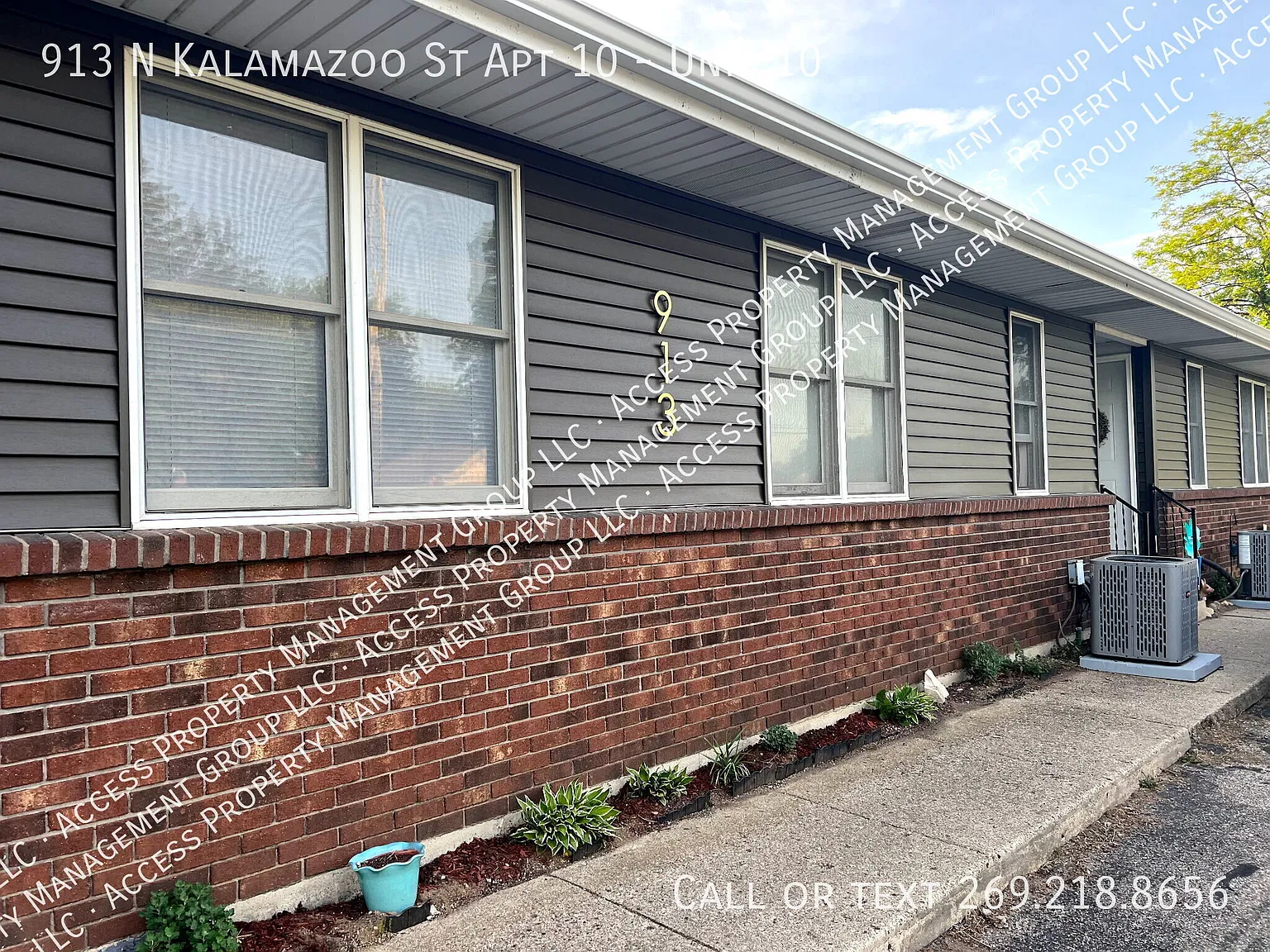 Beautifully remodeled 3 bed/1.5bath unit on Maple Lake! — Photo 2