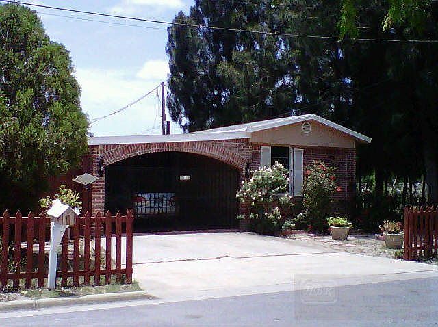 1st image of 210 Hacienda Ln