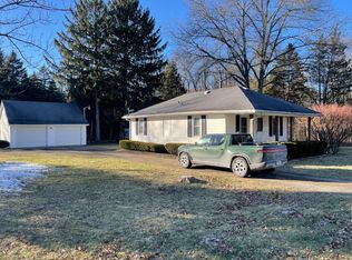 54245 Fir Rd, Mishawaka, IN 46545