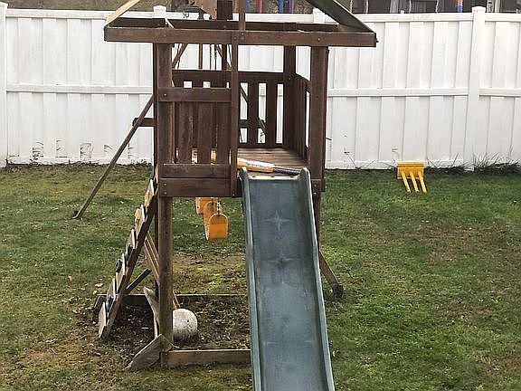 2nd image of 5326 Edgebrook Dr