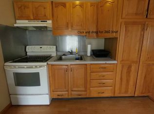 1705 11th St, Charleston, IL 61920