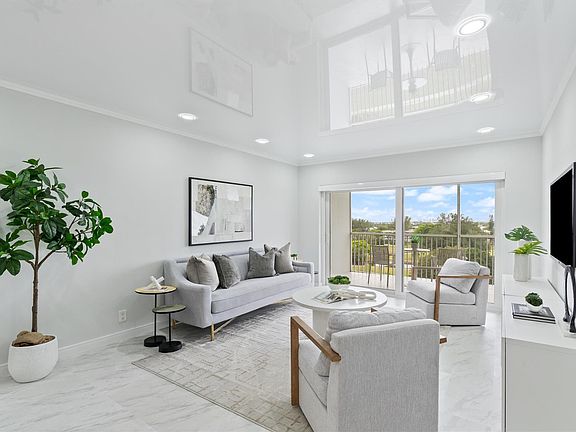 4th image of 3050 N Palm Aire Drive #807