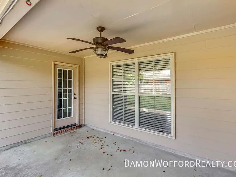 107 Emry Cv — Photo 8