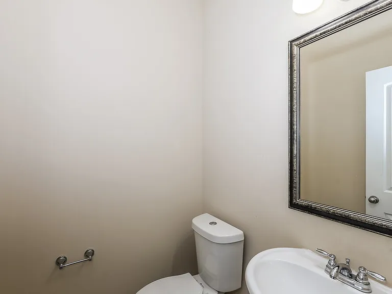 705 Yukon Way — Photo 16