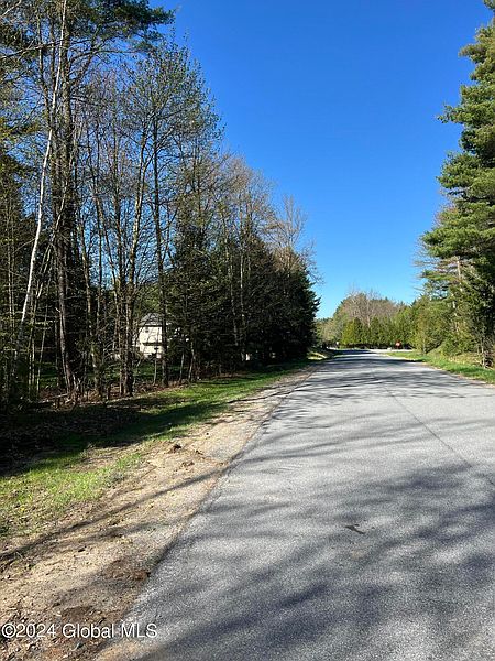 5th image of 104 Fay Lane