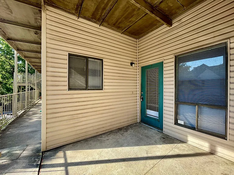310 Pat Garrison St #B7 — Photo 9
