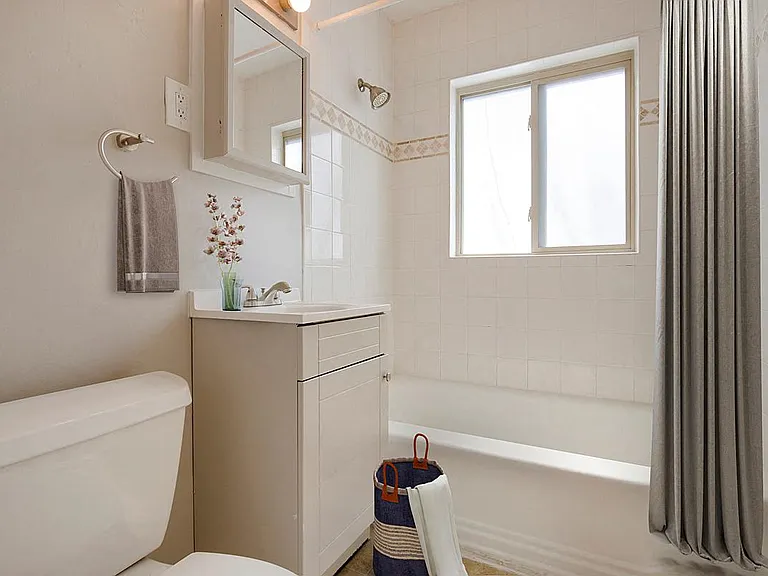 1330 Josephine St — Photo 8