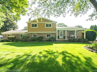 53422 Eastbourne Dr, Shelby Township, MI