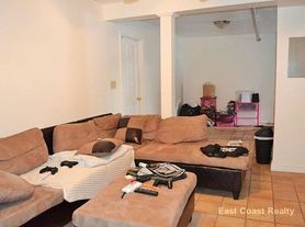 19 Egremont Rd