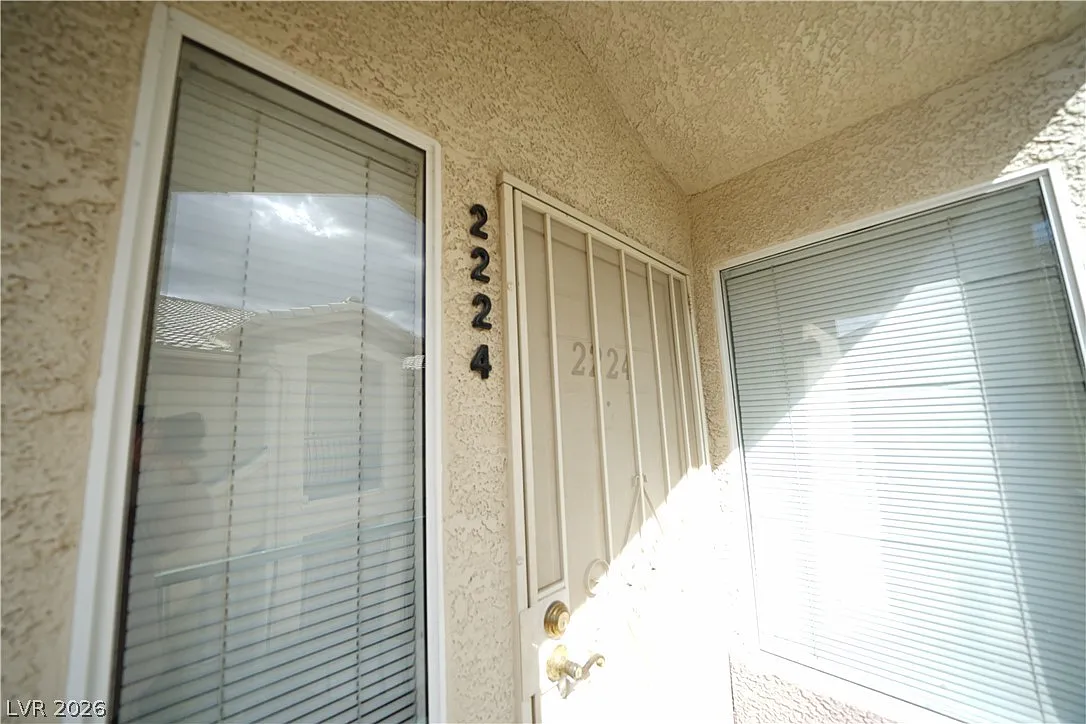 2 bed, 2.0 bath, 1029 sqft, $1,195 — Photo 4