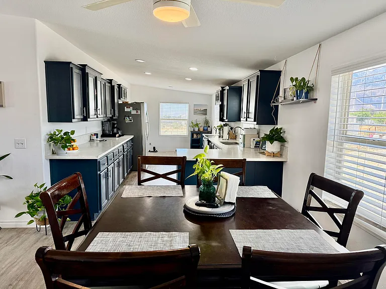 64173 Thomas Ave — Photo 8