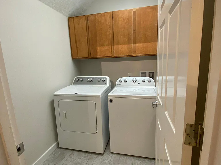 1103 D St — Photo 11