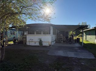 34927 1st Ave, Leesburg, FL 34788