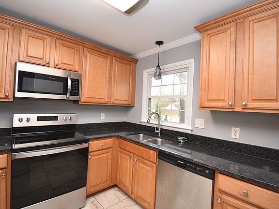 3rd image of 600 E Millbrook Rd