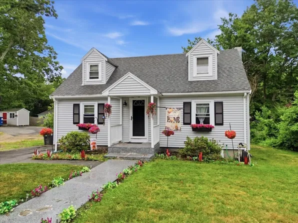 9 Ash Rd, Halifax, MA 02338