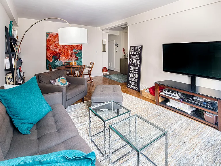 140 E 56th St #10M — Photo 2