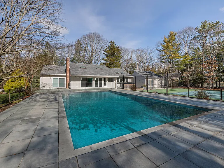 28 Midhampton Ave — Photo 22