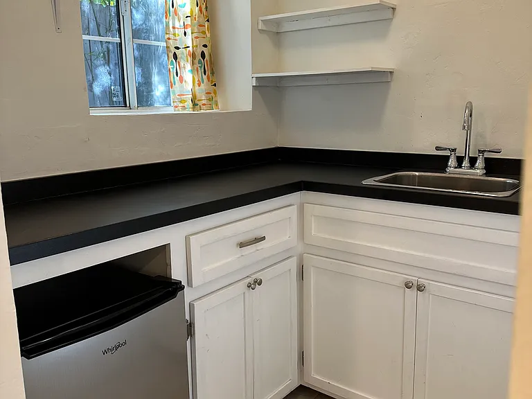 2228 Baxter St — Photo 17