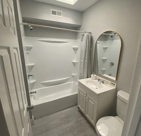 424 Ilchester Ave — Photo 19