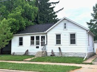 640 W 6th Ave, Oshkosh, WI 54902