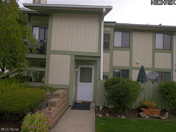 2nd image of 9040D Portage Pointe Dr #D