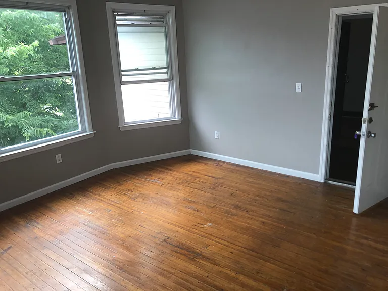 504-506 Wilmot Ave #2 — Photo 12