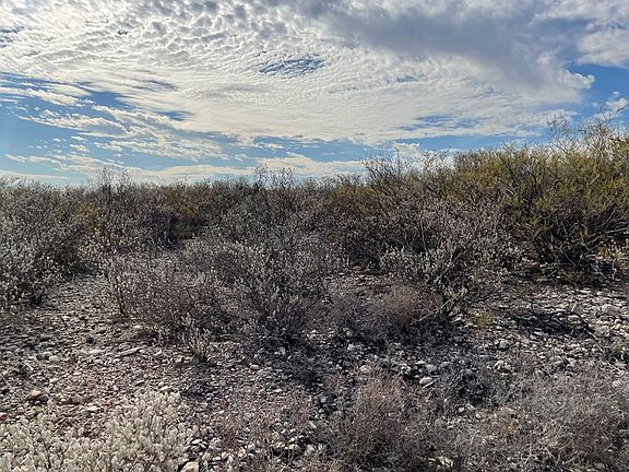 2nd image of 1292 Venado Grande Rd