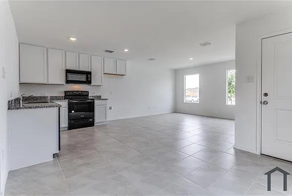 127 Sunflower St