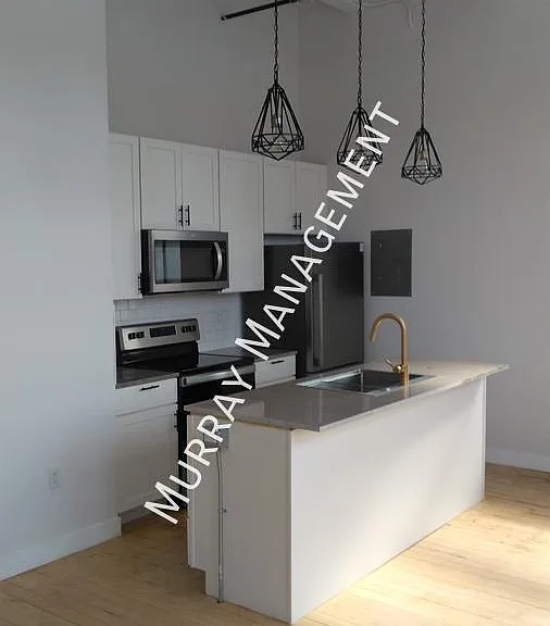 630 N Park Ave #B — Photo 3