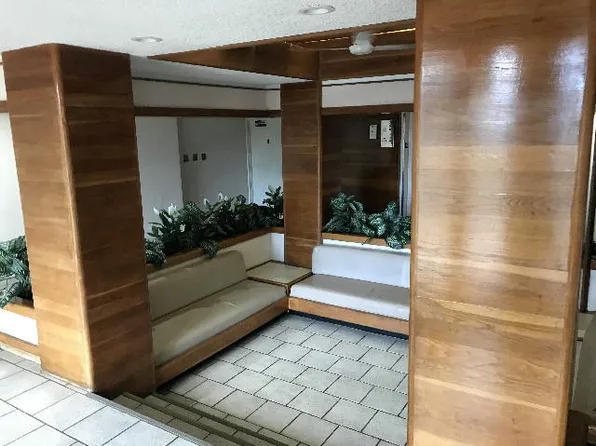 2714 Kahoaloha Ln, Honolulu, HI 96826